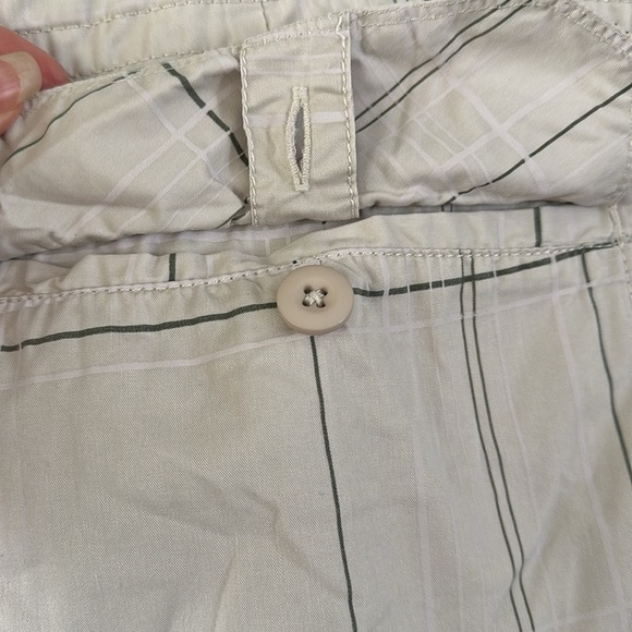 Nike Golf Shorts Off White/Gray PlaidCheck Pattern Zip Fly Hidden Adjustable Tie - Picture 7 of 11